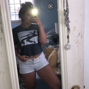 Meet your Posher, Erica